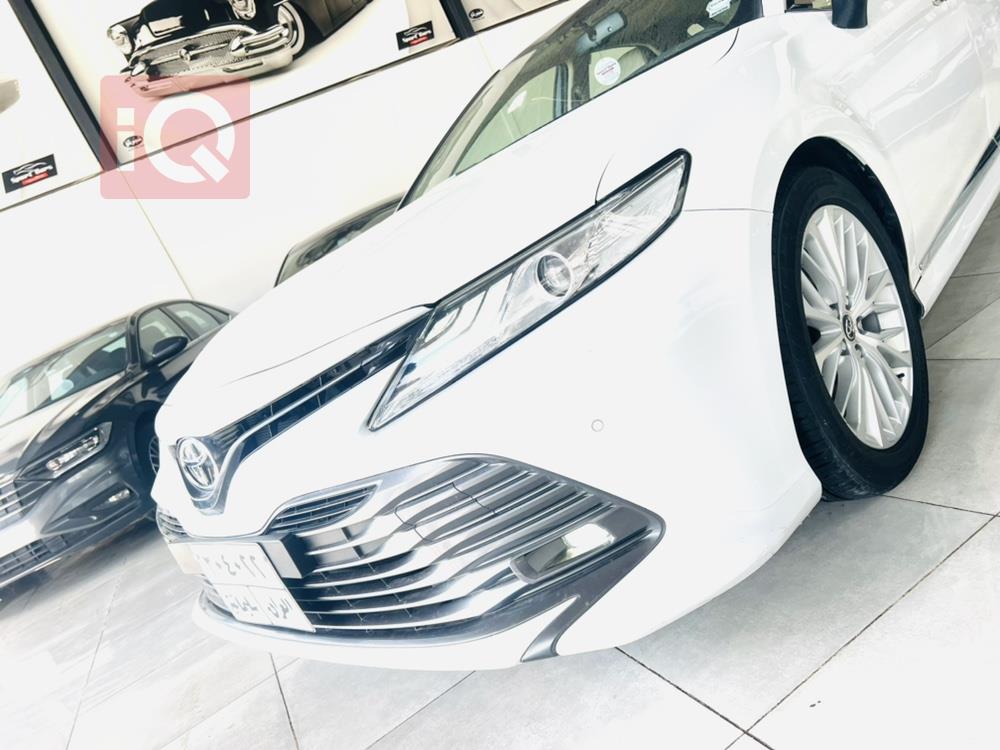 تۆیۆتا کامری